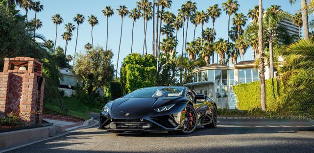 2022 lamborghini huracan evo base