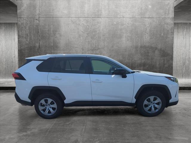 2023 toyota rav4 le