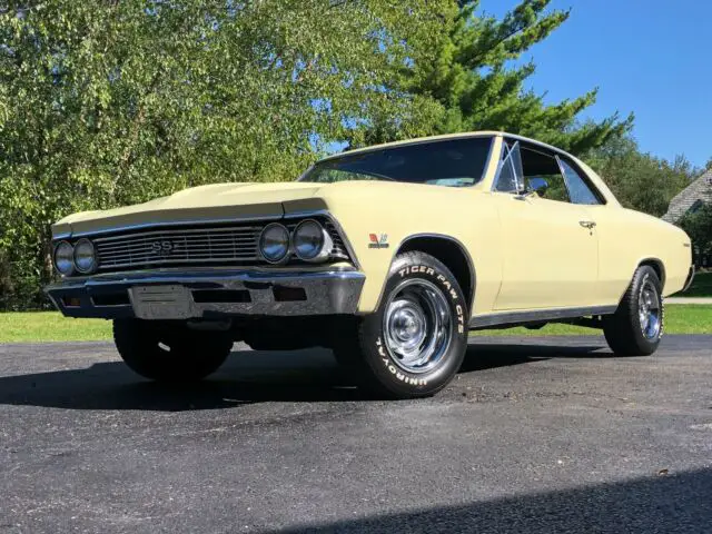 big block 4 speed 12 bolt posi newer paint bucket seats center console