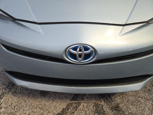 2016 toyota prius two