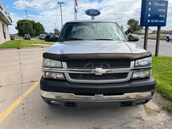 2004 chevrolet silverado 2500hd in saint louis, missouri