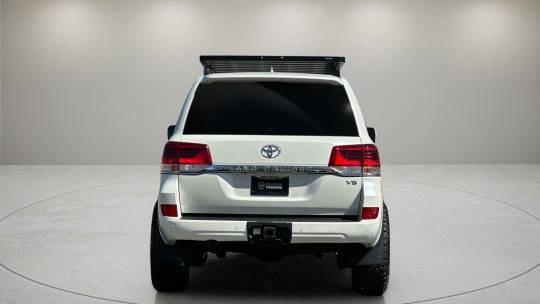 2018 Toyota Land Cruiser