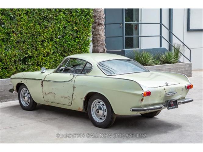 1966 volvo 1800s in beverly hills, california