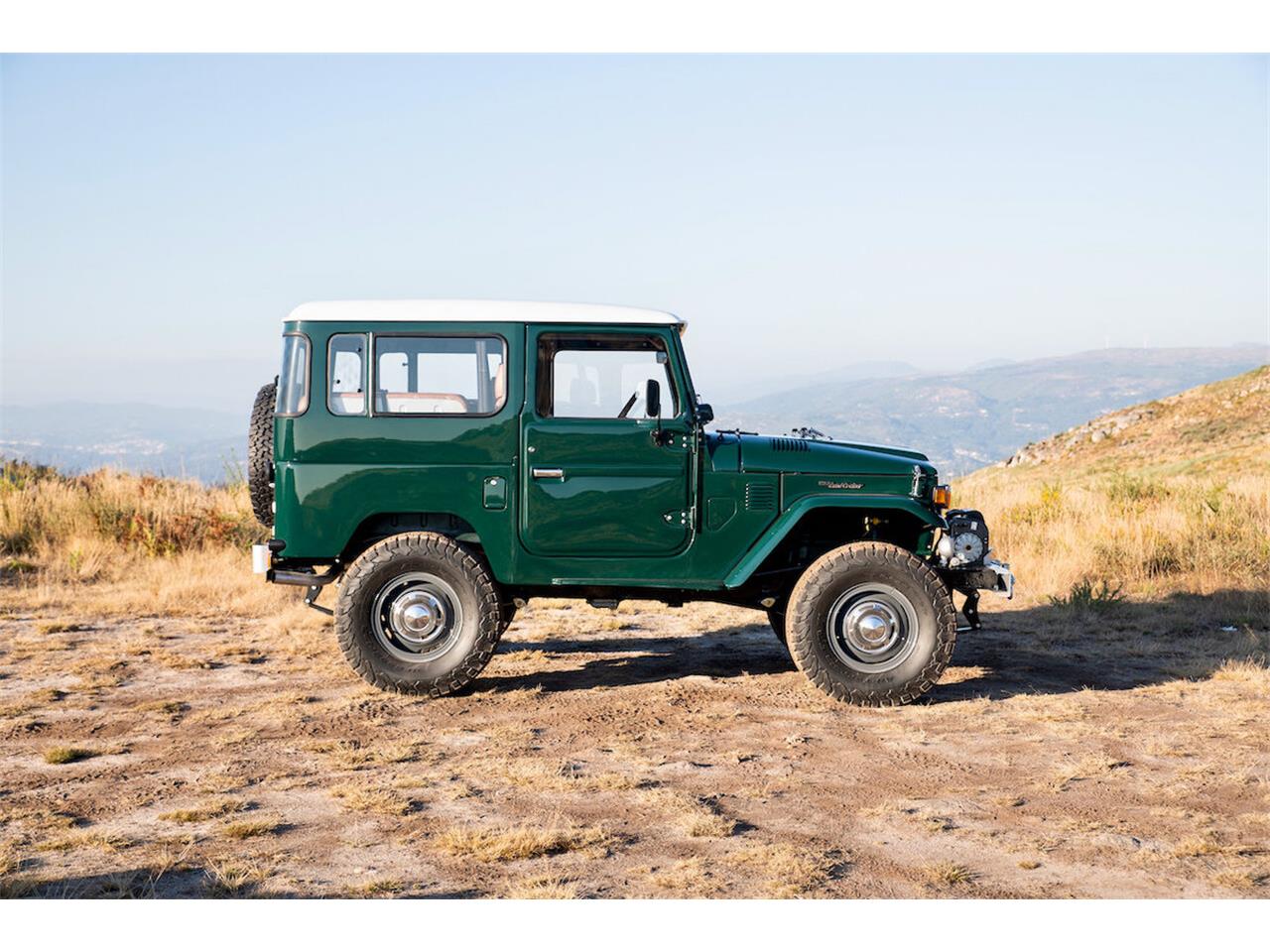 toyota land cruiser fj40