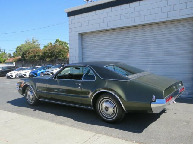 1968 oldsmobile toronado green 455 v8 3 speed automatic 0 miles