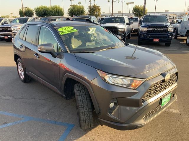 2019 toyota rav4 xle