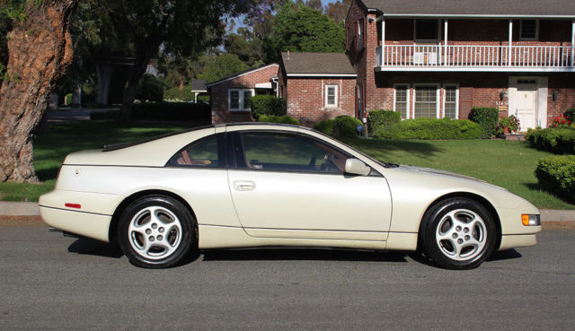 california original, 1990 nissan 300 zx 2+2, 8,377 orig miles, one owner, 5 spd