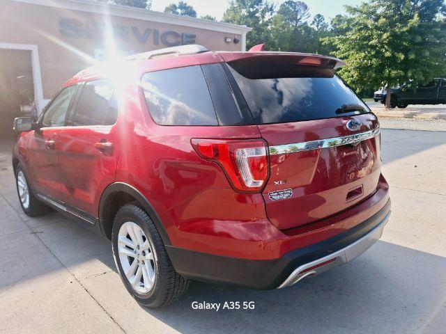 2017 ford explorer xlt