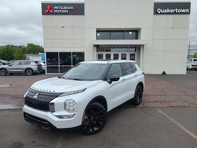 new 2024 mitsubishi outlander se black edition w/pano roof