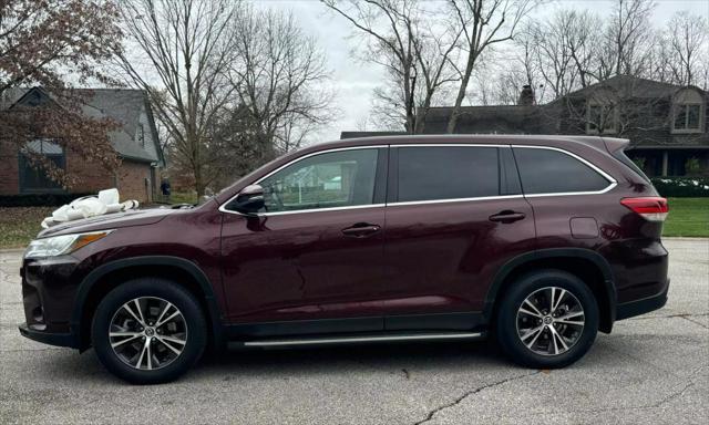 2019 toyota highlander le i4