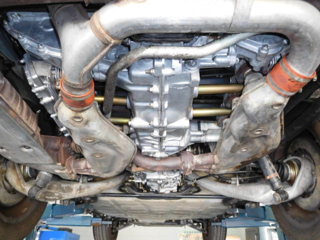 1986 porsche 911 carrera coupe; recent valve guides, studs and synchros
