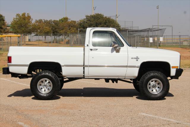 1985 chevrolet pickup truck base