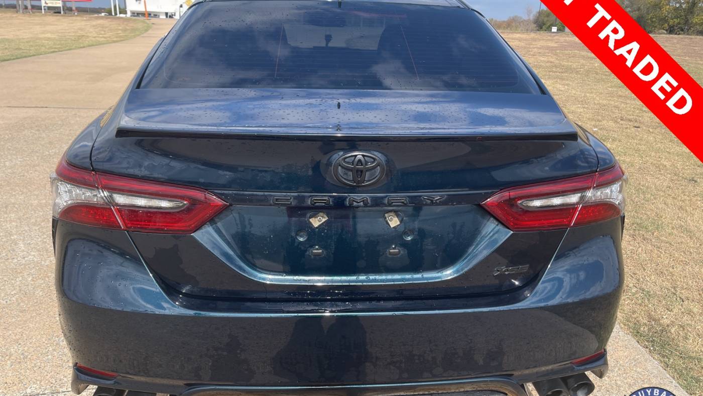 2021 toyota camry xse