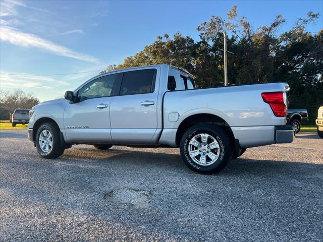 2018 nissan titan sv