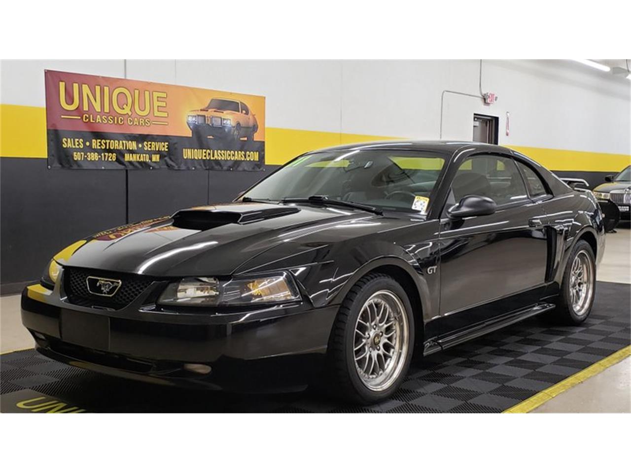 2001 ford mustang