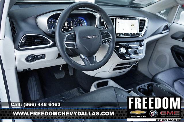 2022 chrysler pacifica touring l