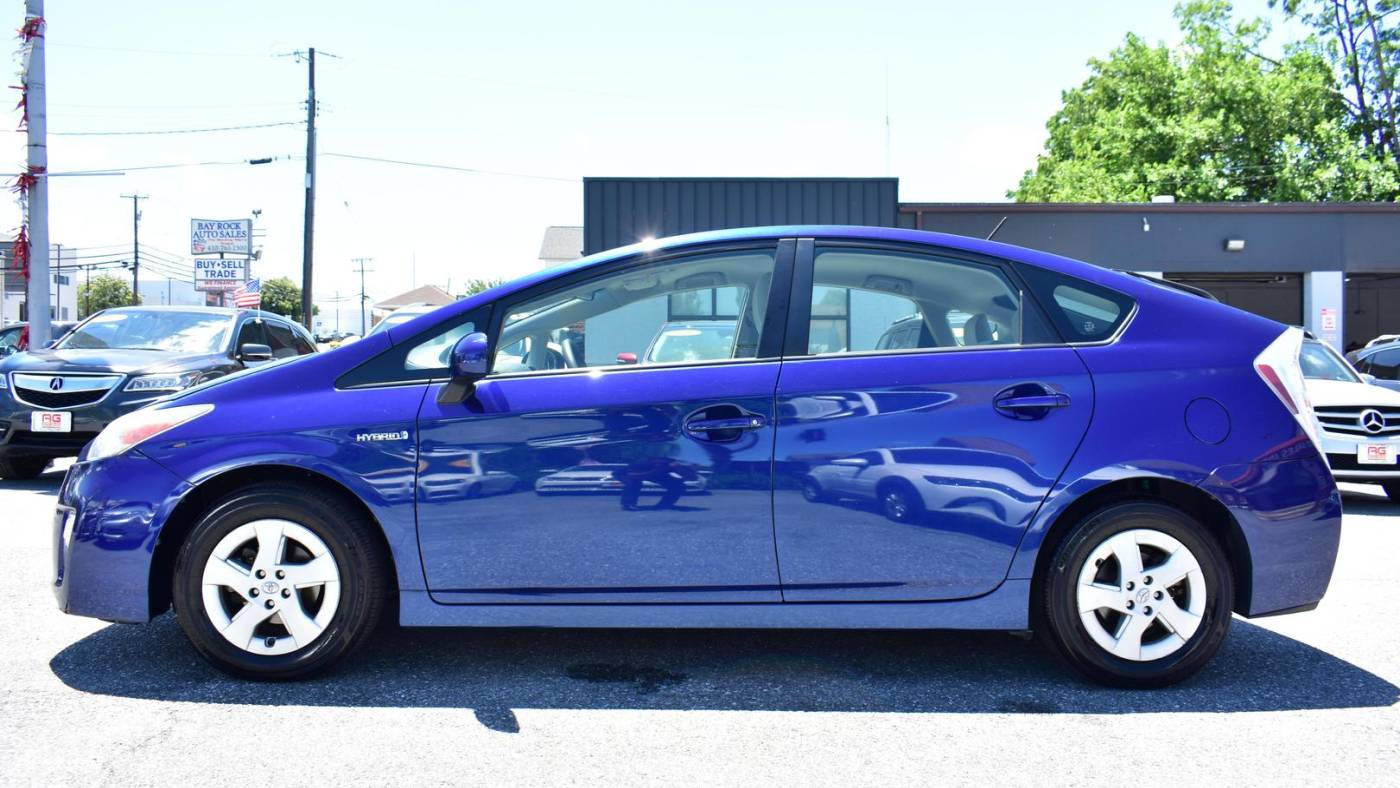 2011 toyota prius three