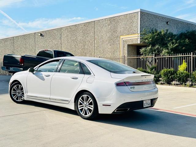 2014 lincoln mkz base