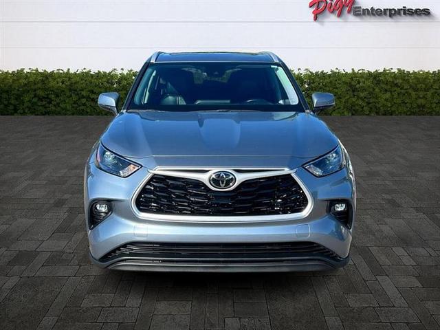 2022 toyota highlander xle