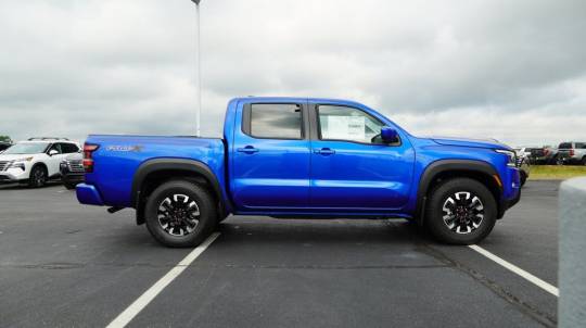 2024 Nissan Navara (Frontier) pro-x