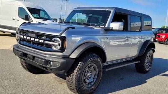 2024 Ford Bronco outer banks