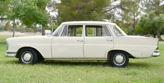 1963 mercedes-benz 220 s
