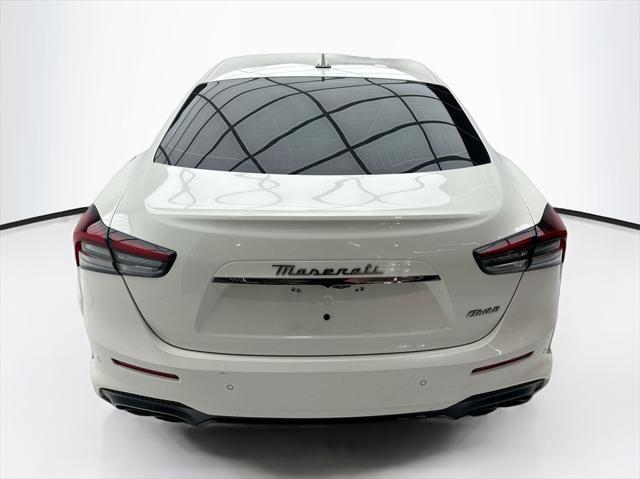 2022 maserati ghibli modena