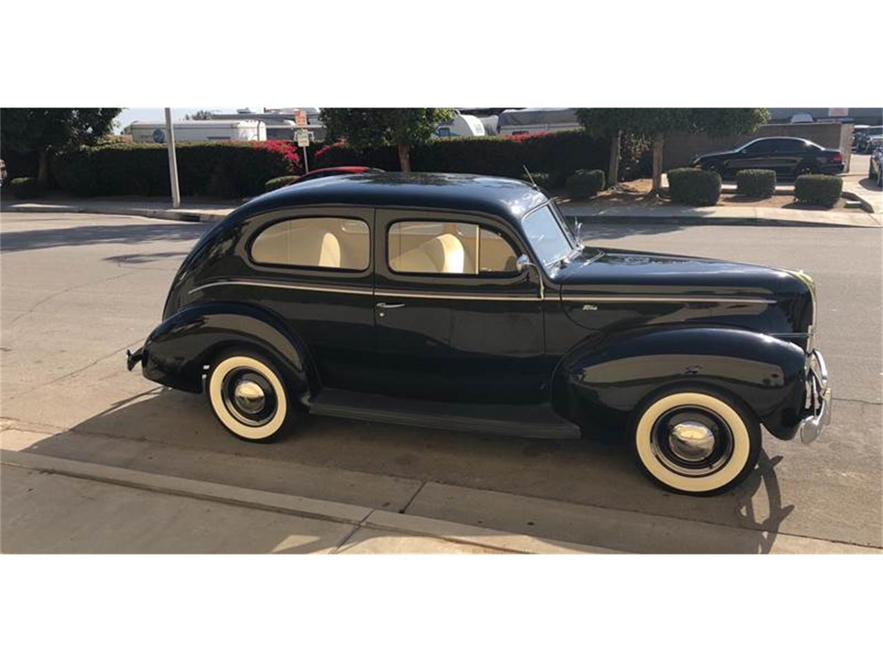 1940 ford 2-dr sedan