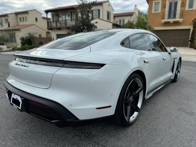 2020 porsche taycan turbo s