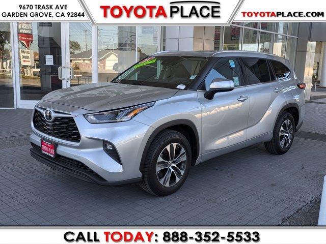 2021 toyota highlander xle