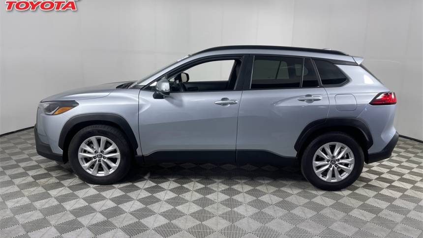 2023 toyota corolla cross le