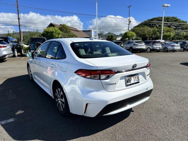 2022 toyota corolla hybrid le
