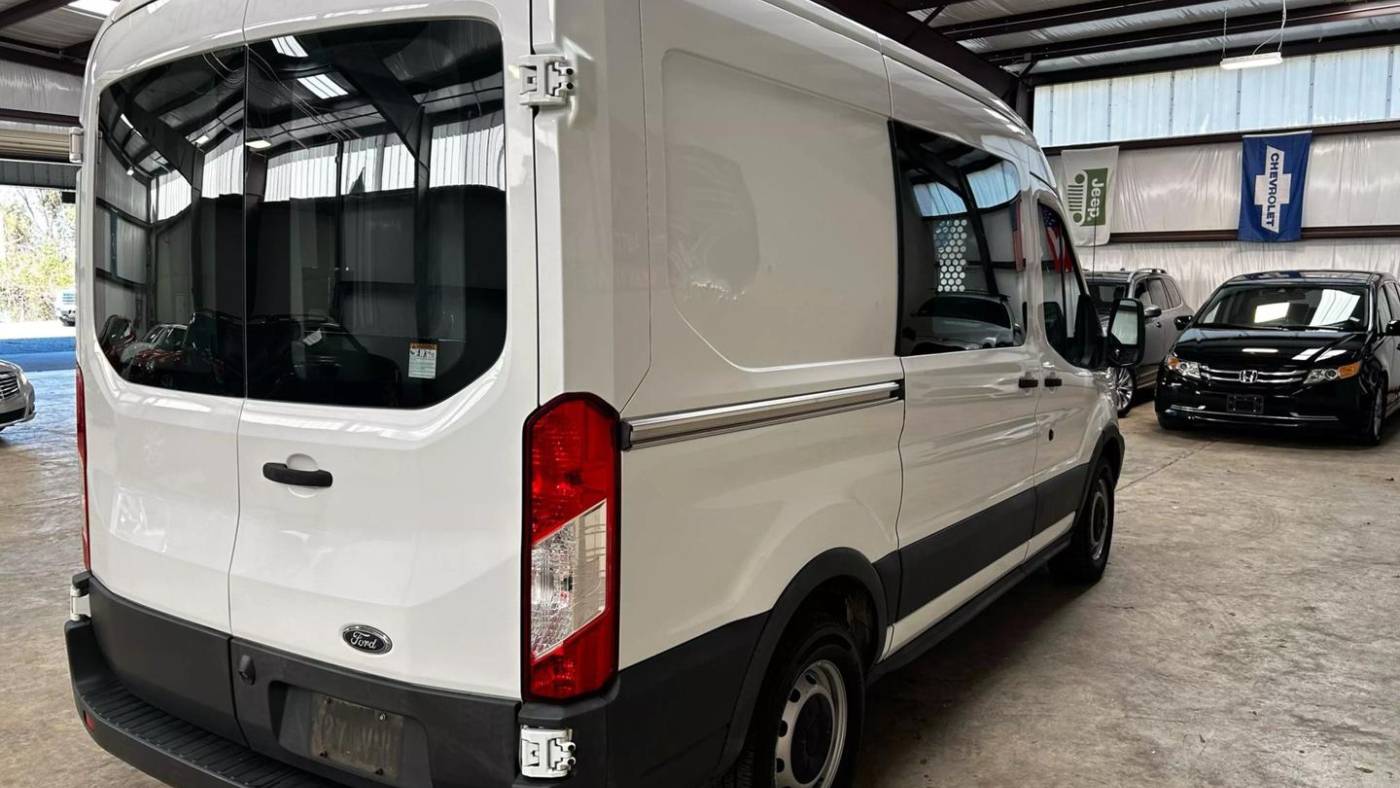 2017 ford transit 150