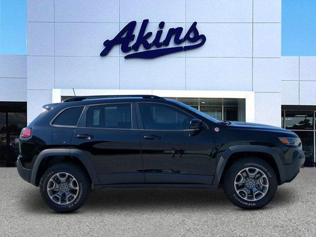 2022 jeep cherokee trailhawk