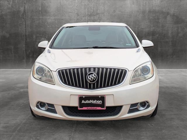 2013 buick verano base