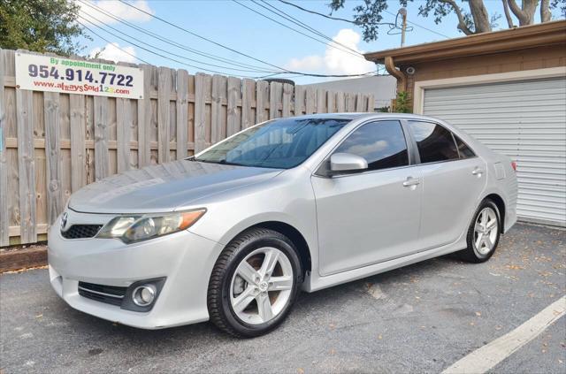 2014 toyota camry se