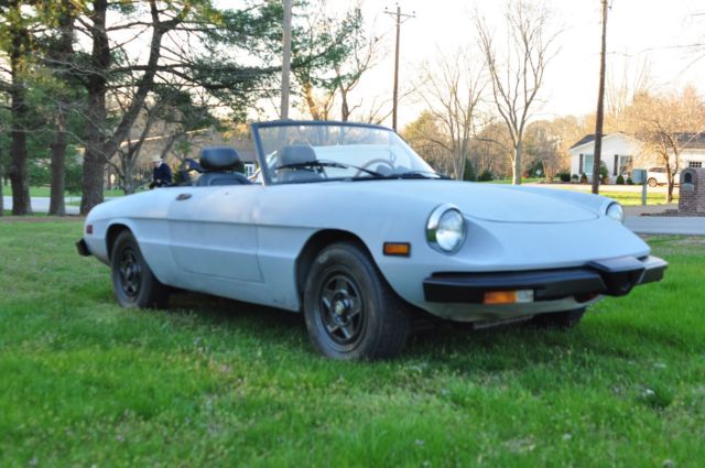 alfa romeo spider car and loads of parts