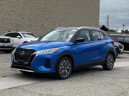 2022 nissan kicks