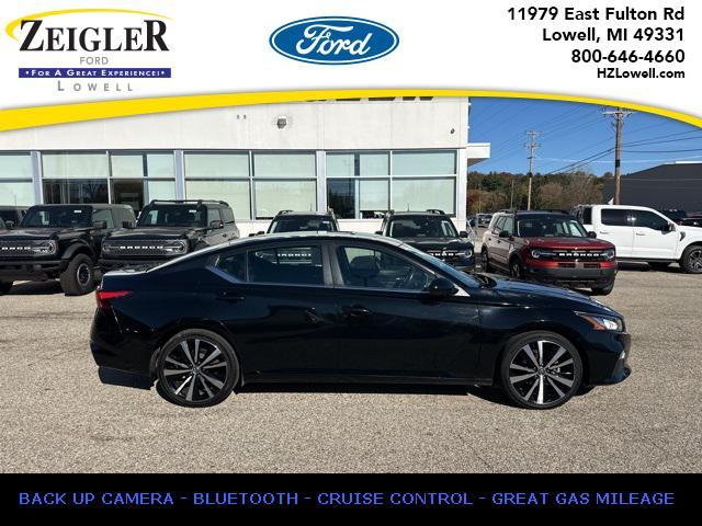 2022 nissan altima sr fwd