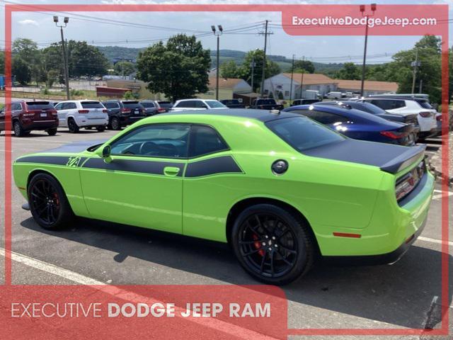 2023 dodge challenger r/t