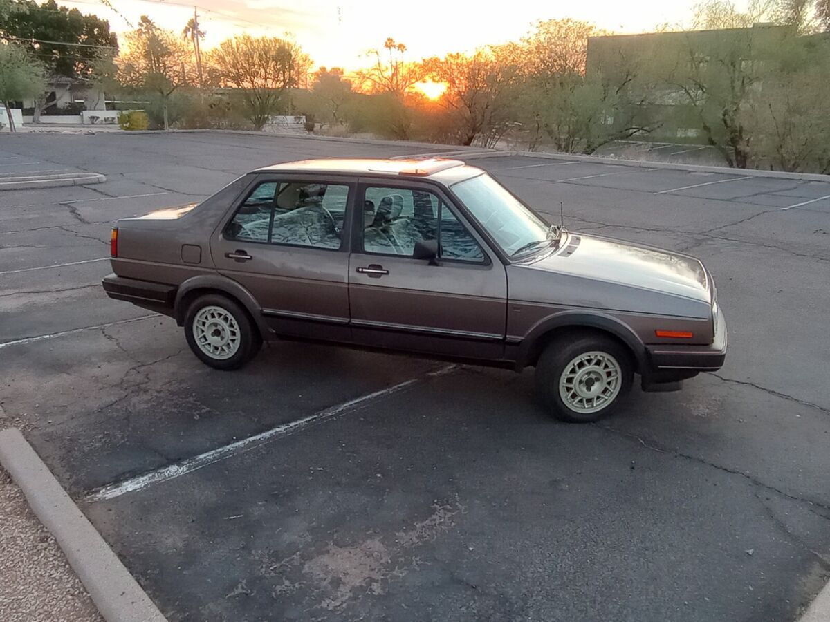 1985 volkswagen jetta gl 4 door