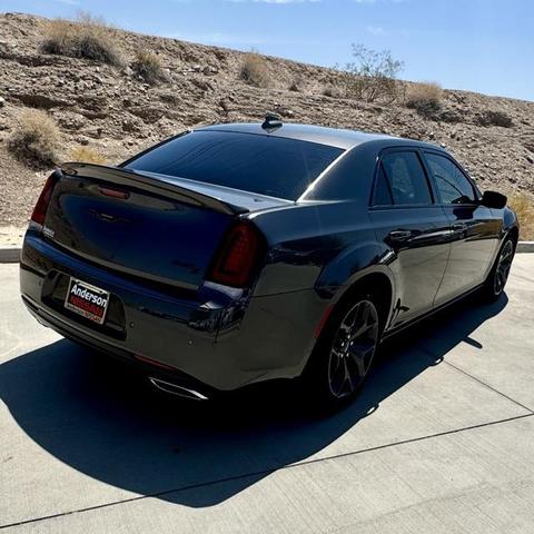 2023 chrysler 300 s