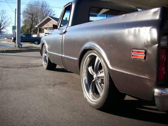 1967 chevrolet c/k 10 series c10 automatic rwd v8 5.3l gasoline ls