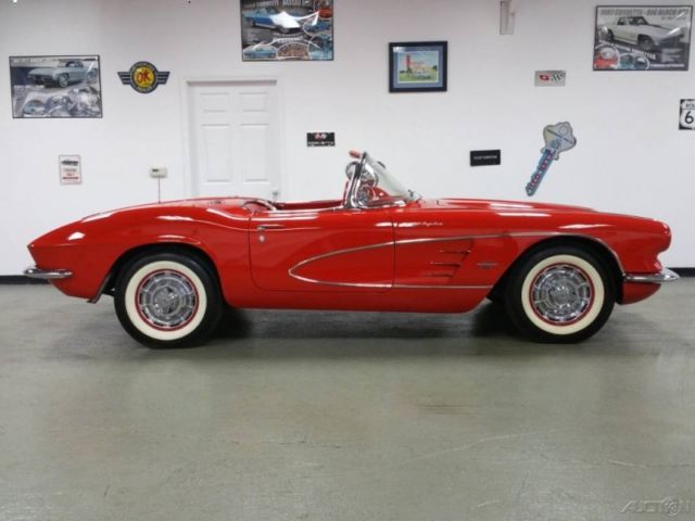 1961 chevy corvette fuelie 315hp big brake red/red #s matching great condition
