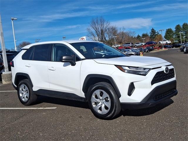 2024 toyota rav4 le