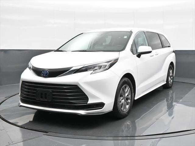 2023 toyota sienna le