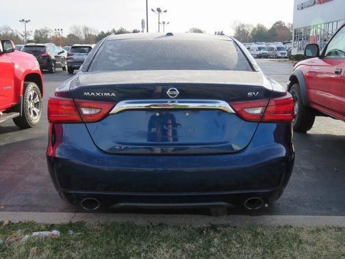 2018 nissan maxima in minneapolis, minnesota