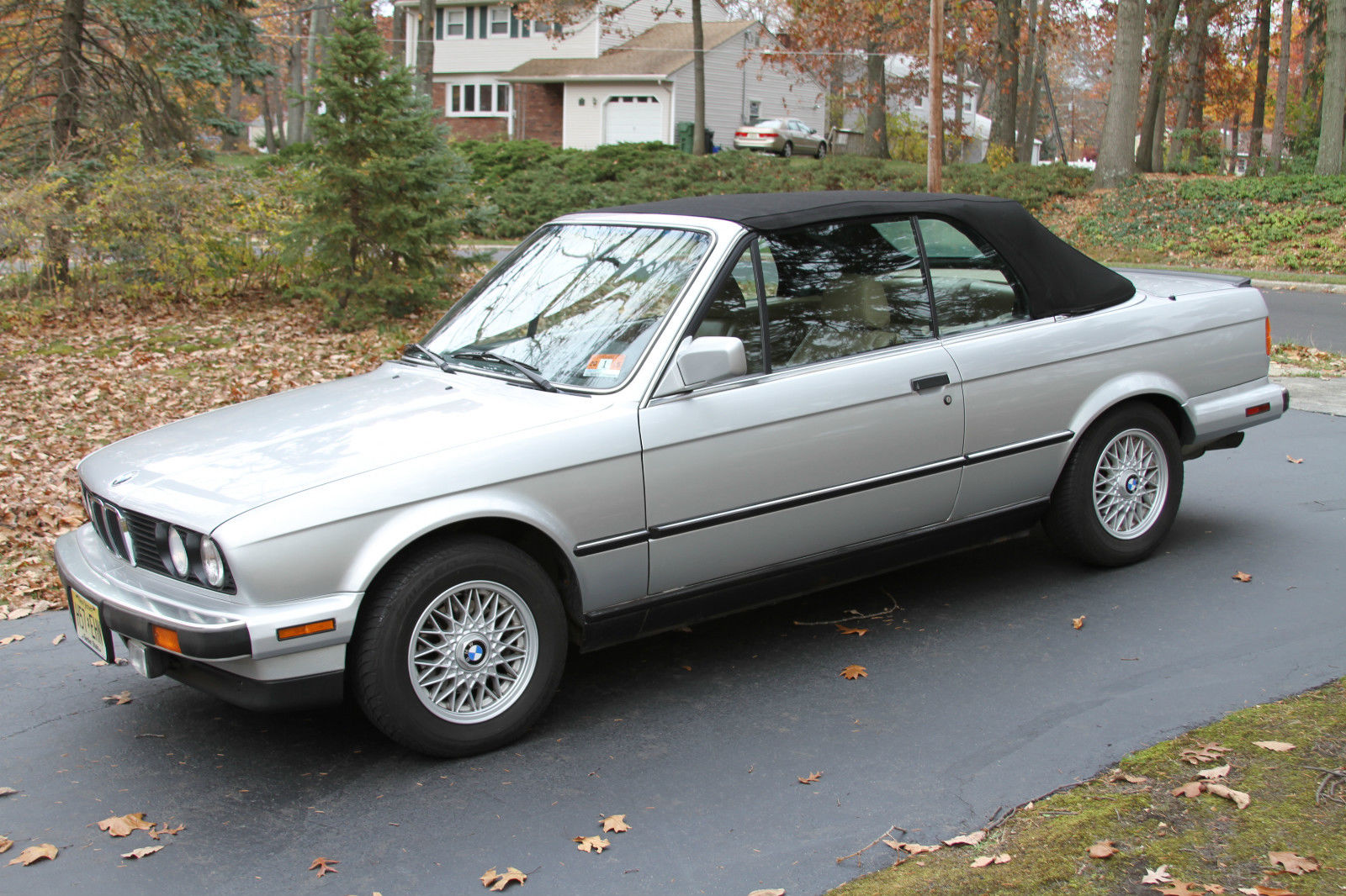 1990 bmw 325i base convertible 2-door 2.5l