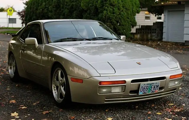 1987 porsche 944 turbo with vitesse stage 3rx turbo kit. huge horsepower boost!