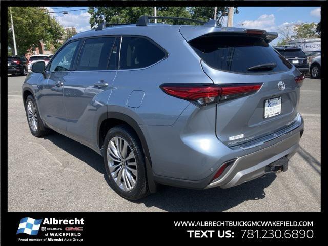 2022 toyota highlander platinum
